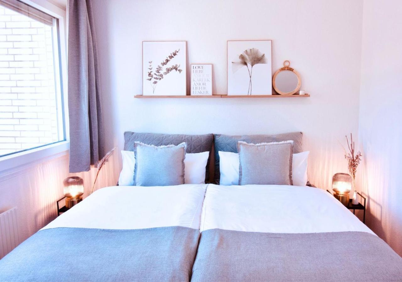 Apartment Mit Balkon - Netflix - Nahe Messe Duesseldorf Krefeld Buitenkant foto