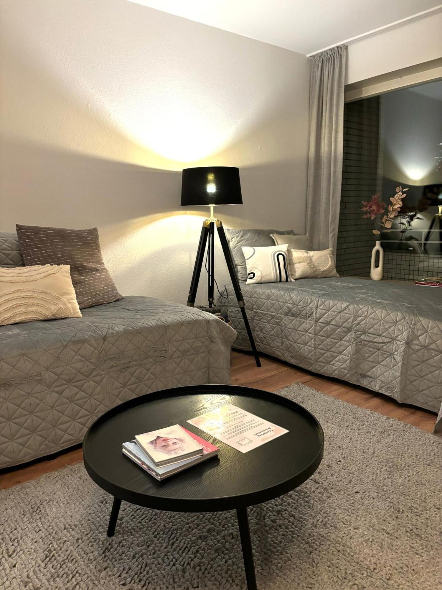 Apartment Mit Balkon - Netflix - Nahe Messe Duesseldorf Krefeld Buitenkant foto